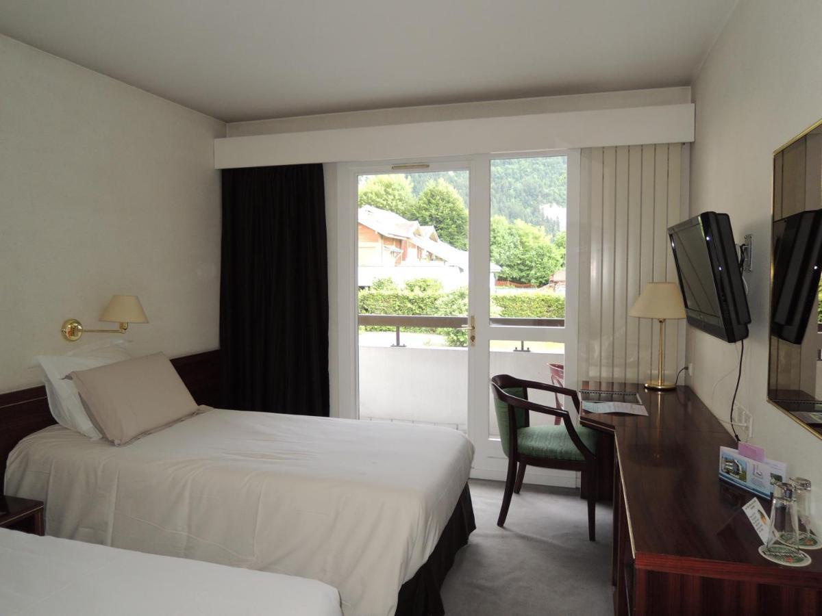 Hotel 4C Cluses Esterno foto