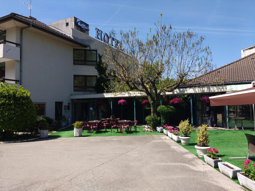 Hotel 4C Cluses Esterno foto