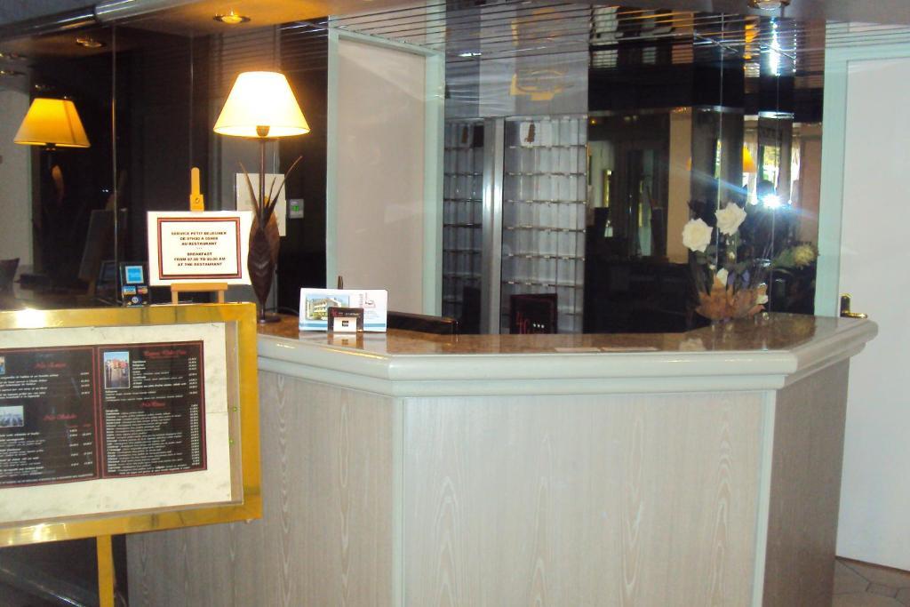 Hotel 4C Cluses Esterno foto